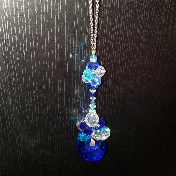 Guardian Angel Crystal Glass hanging suncatcher/ornament/decor - Picture 7 of 10